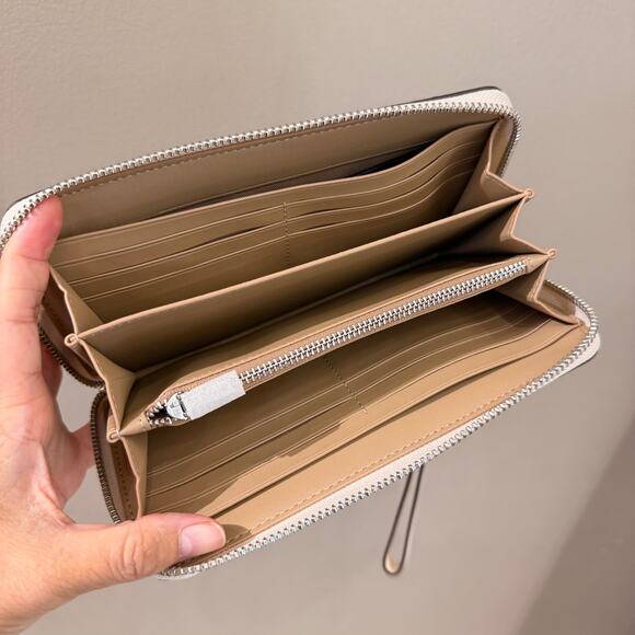 Coach Long Zip Around Wallet With Star Print CCL38 & CCL39 ‼️choose 1 color‼️ - Picture 5 of 12